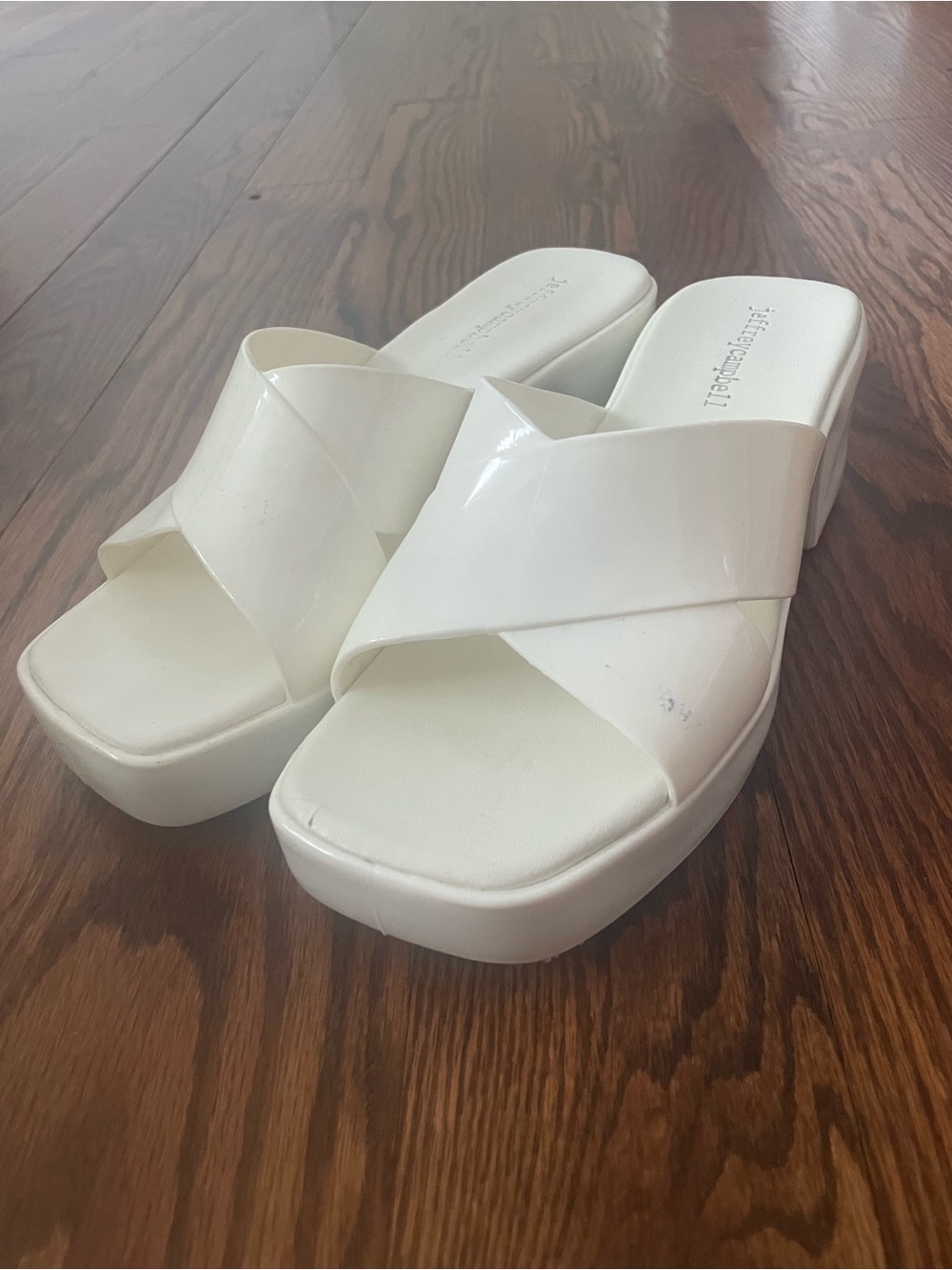 UWB Jeffrey Campbell PLAY Cream Platform Slide Mules Size 6